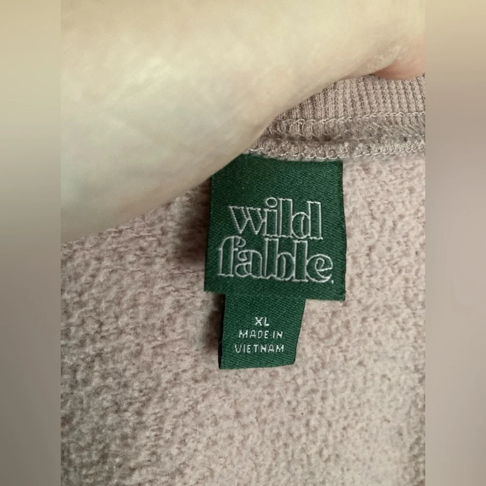Women’s wild fable sweatshirt size XL heart cozy comfy pullover casual - Picture 6 of 8